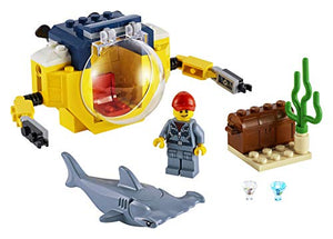LEGO City Ocean Mini-Submarine 60263, Underwater Playset, Featuring a Toy Submarine, Pirate Treasure Chest, Hammerhead Shark Figure and a Pilot Minifigure, Great Gift for Kids, New 2020 (41 Pieces)
